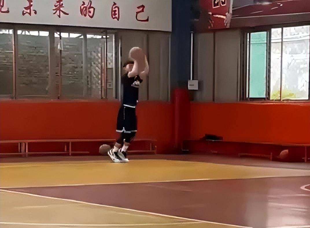 广东队消息！徐杰今晚冲击冠军内线新星砍10+5+1朱芳雨将接受核查