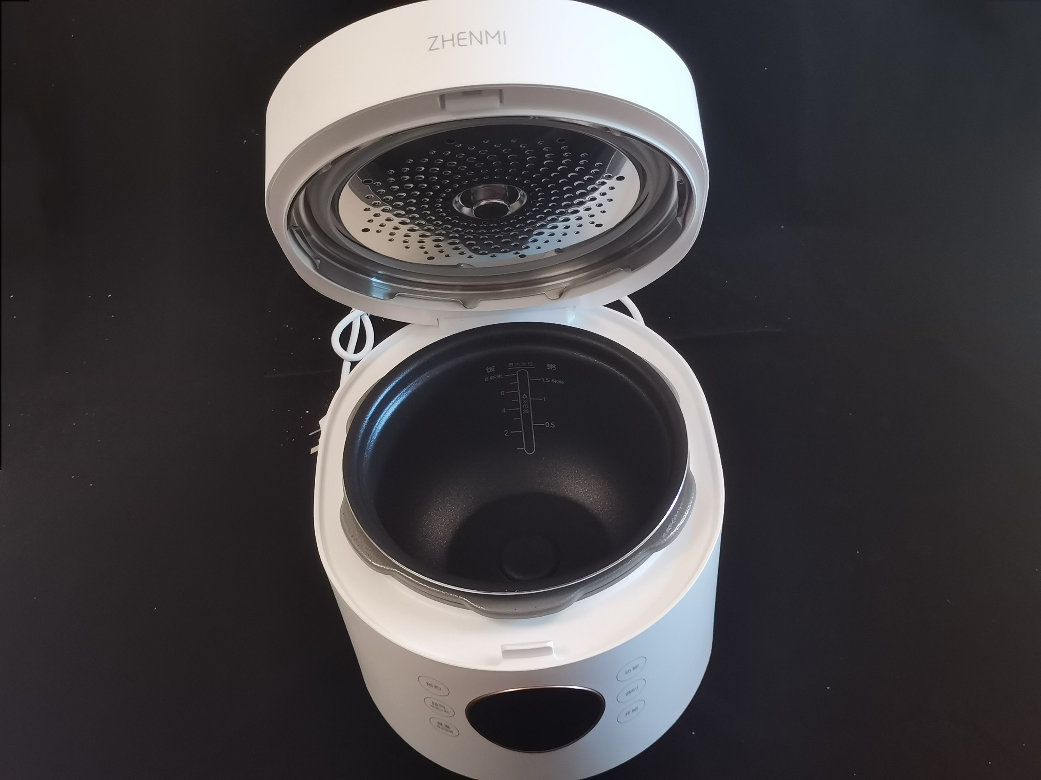 高压锅与电压力锅哪个更实用,高压锅和电高压锅哪个安全