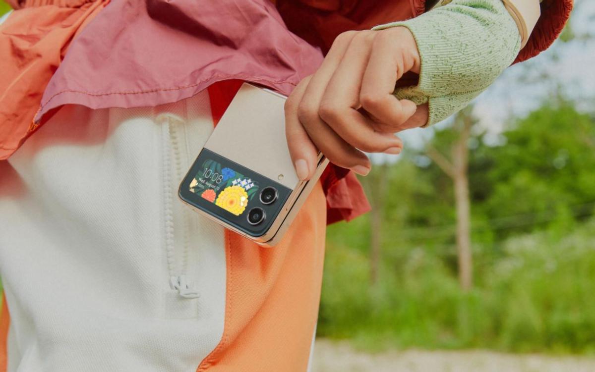 三星galaxyzflip4体验效果,三星galaxyzflip4限量版评测