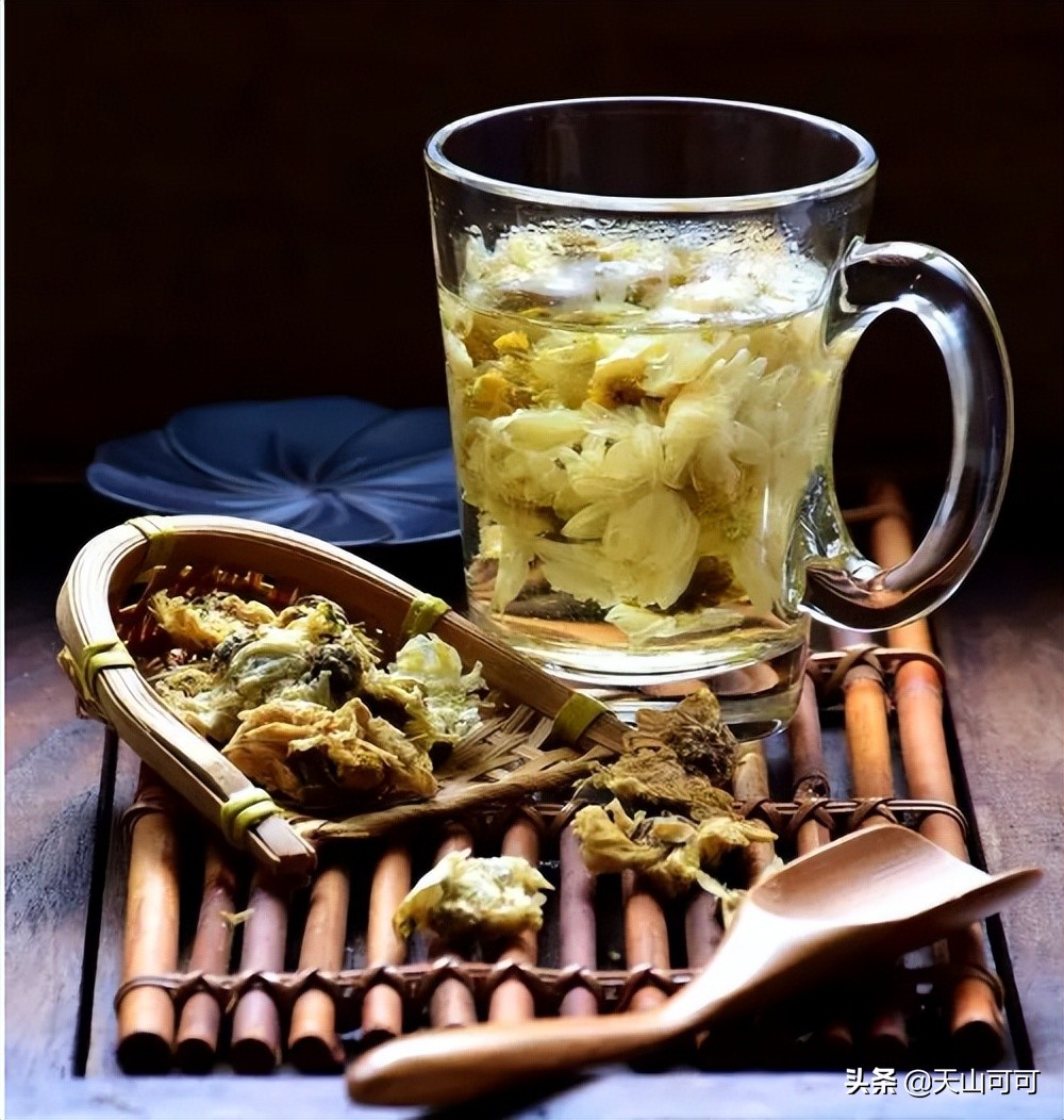 菊花茶怎么判断菊花的好坏,菊花茶白色和黄色菊花哪个好