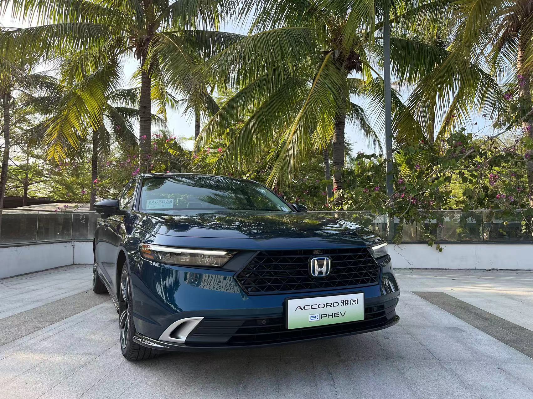 混动雅阁运动模式,2023款顶配雅阁运动模式