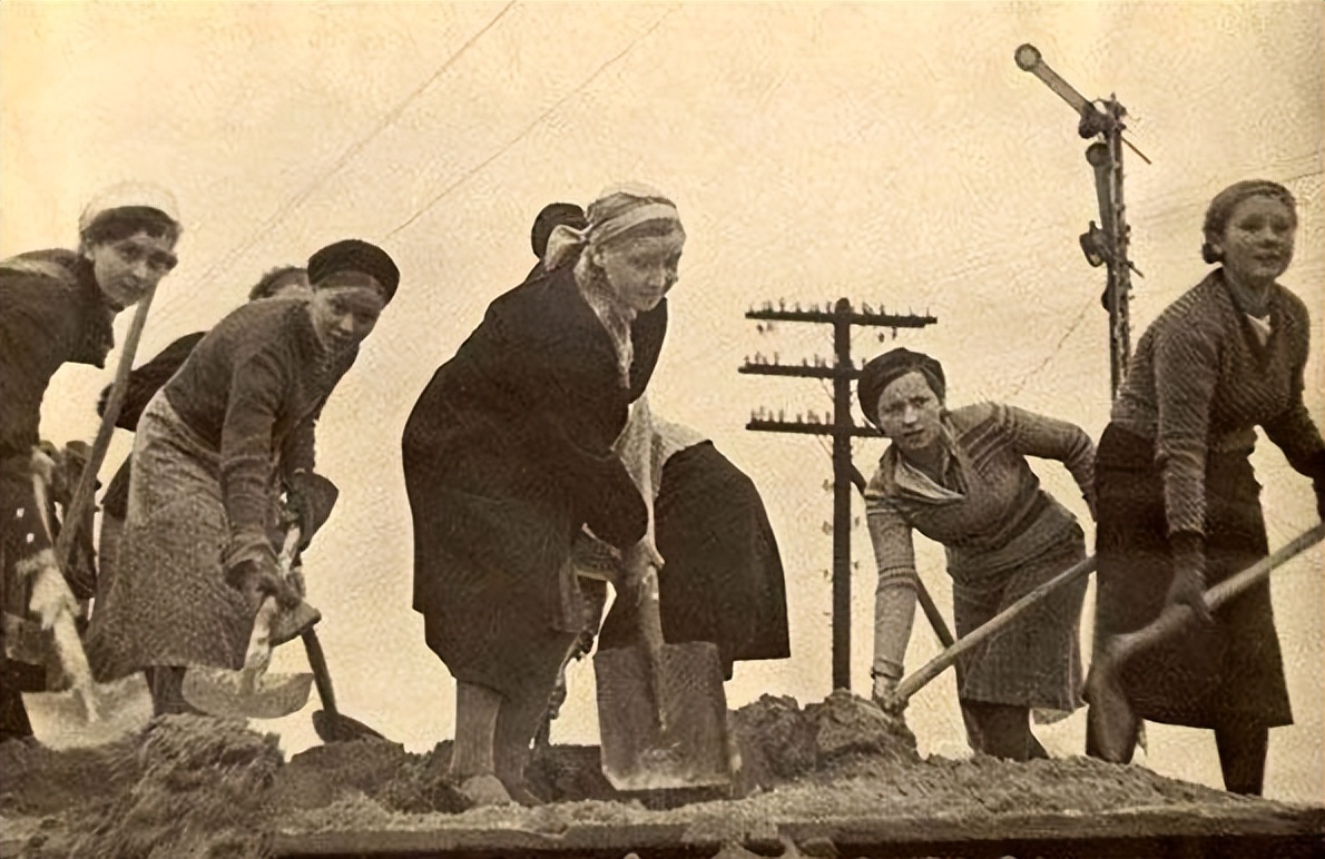 莫斯科保卫战斯大林的发言,莫斯科保卫战的经典战役