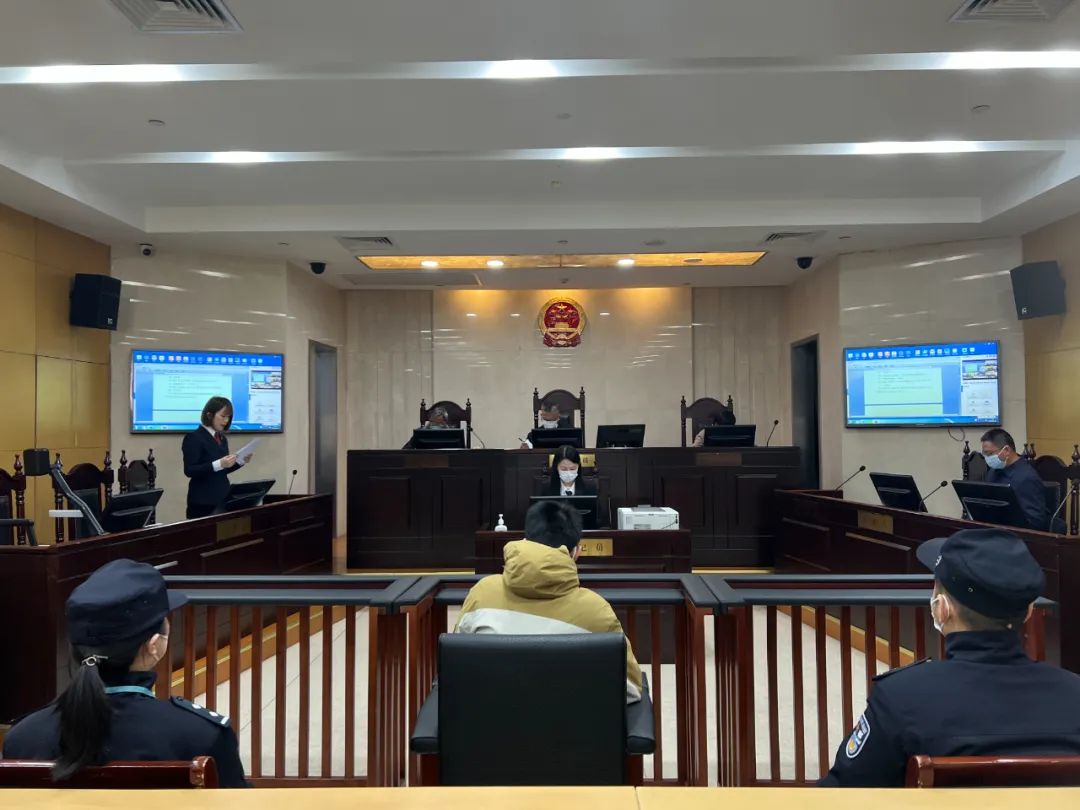 买“料子”换绑“过脸”一条龙向学生租借游戏账号“生财”