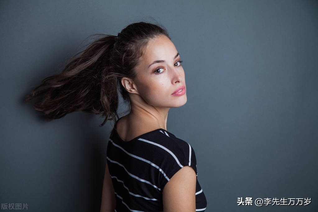 正确扎马尾辫的过程,扎个马尾辫让马尾辫变得更好看