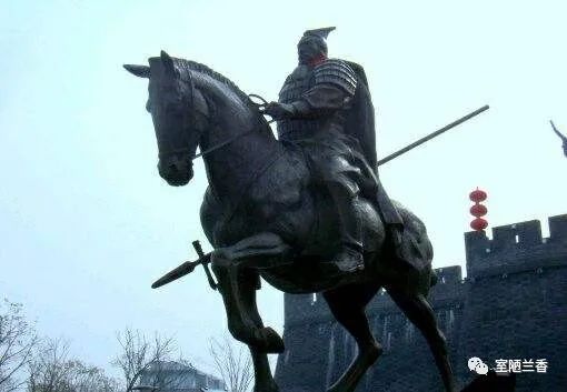 项羽垓下歌和刘邦的大风歌读后感,垓下歌大风歌的区别与共同点