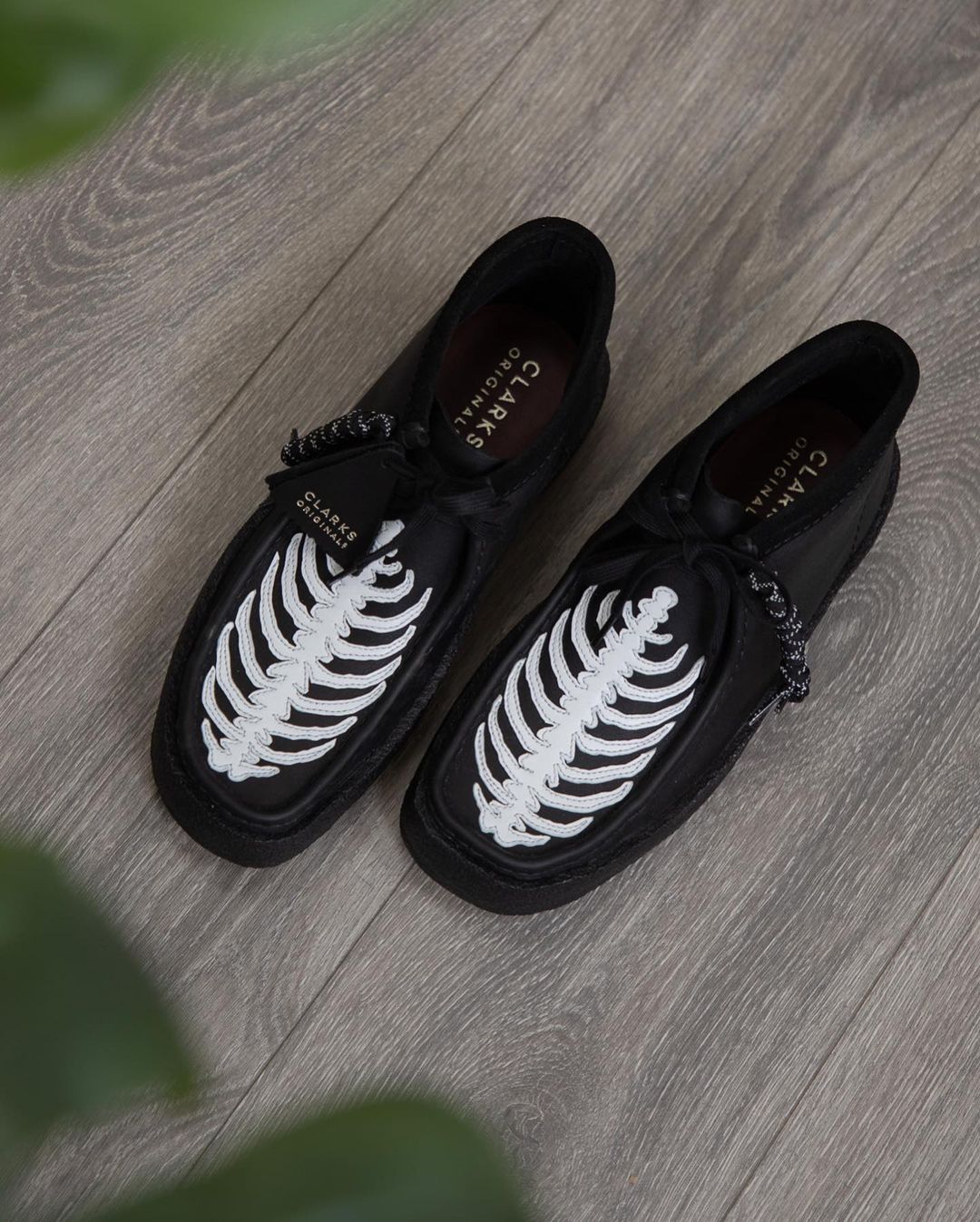 不接地气接“地府”，这潮鞋玩很大！