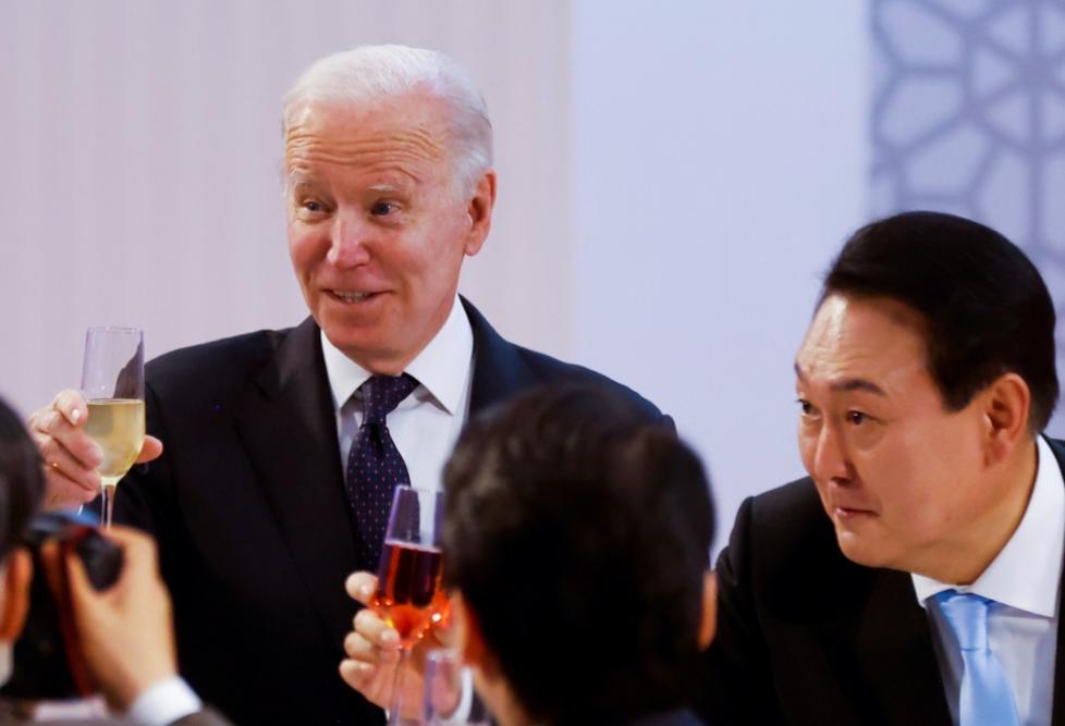 日本对尹锡悦访美反应,韩媒关注尹锡悦访美求核保护伞