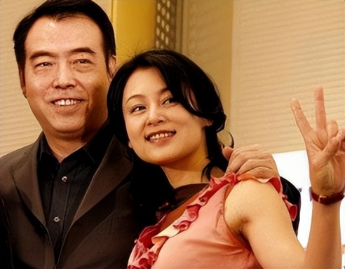 如何看待陈凯歌对柳岩发怒,陈凯歌怒斥柳岩