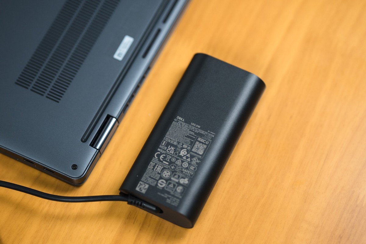 戴尔latitude7440测评,戴尔latitude7390