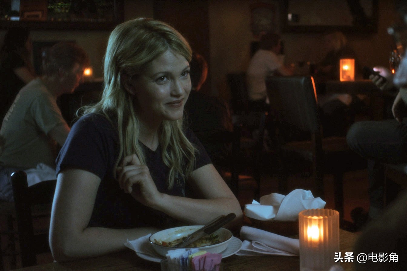 邪恶力量女角色charlie,邪恶力量第五季妮基艾考克斯