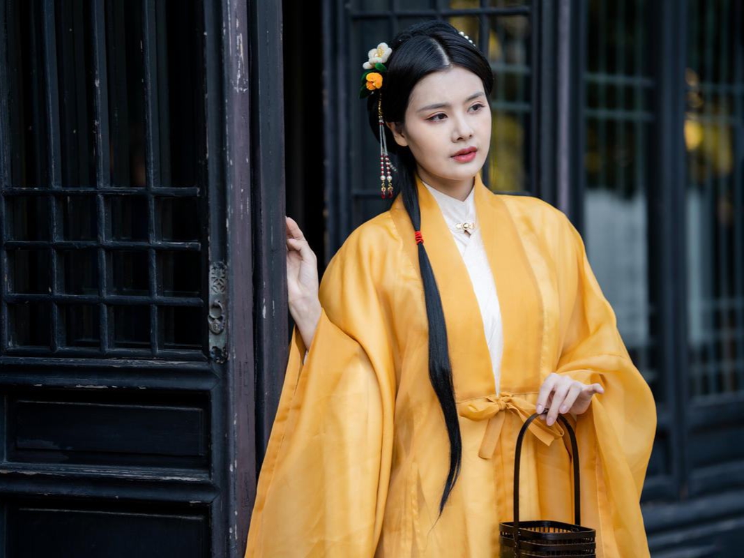 我依旧痴心在等待,你依旧狠心不来