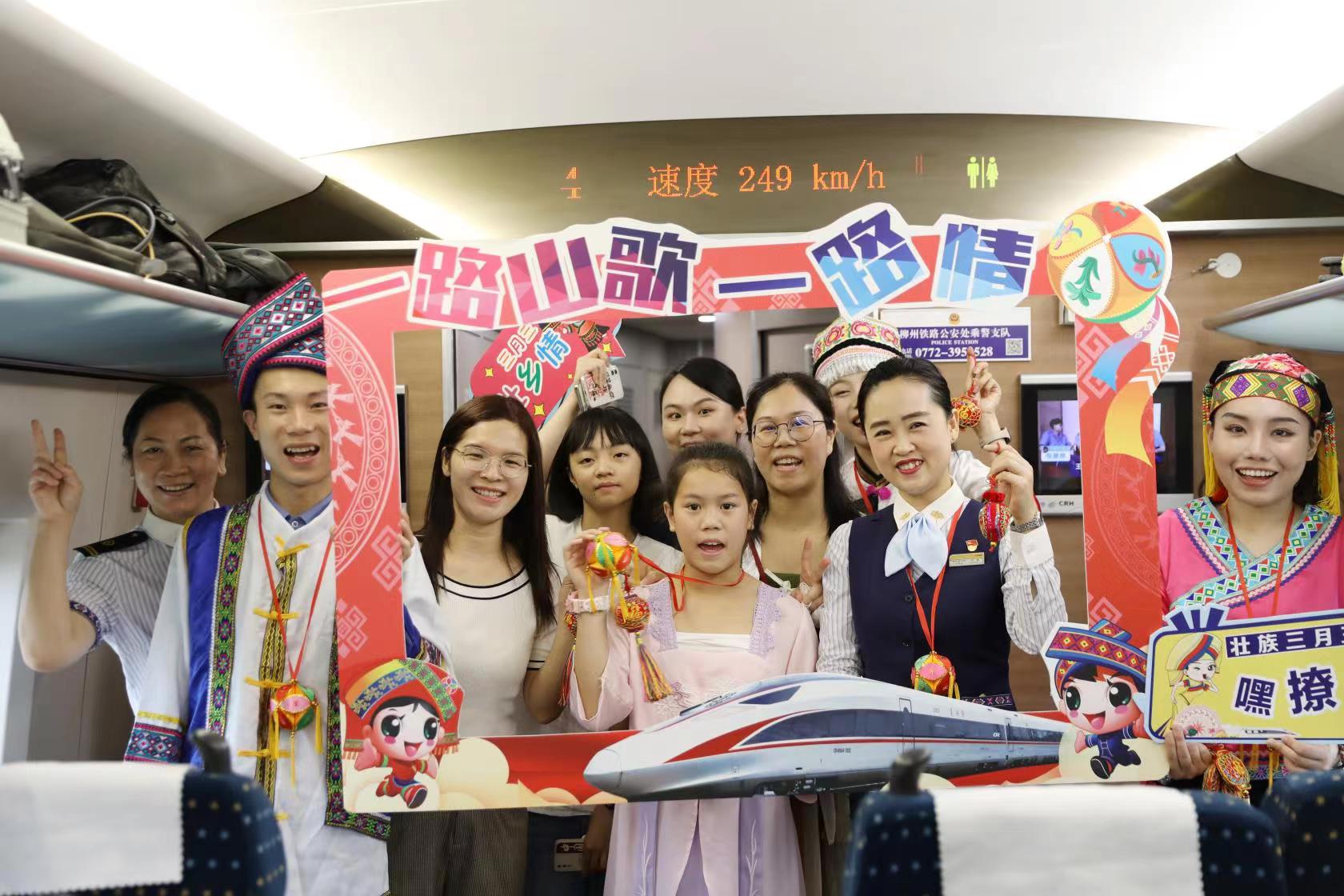 国铁南宁局加开多趟列车,国铁南宁局国庆发送旅客多少