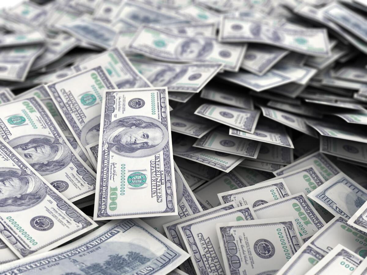 美国即将崩溃，却让中国帮忙买美债，不买就报复？必需当面抛