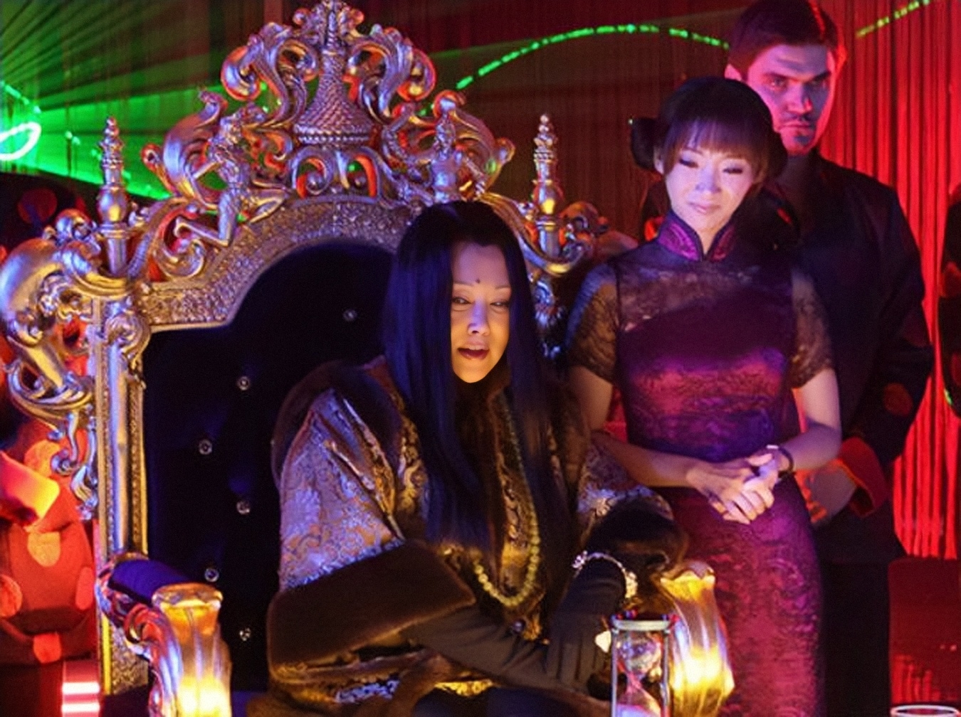 揭秘三位娱乐圈隐藏的富家千金,表面是女歌手实为富豪