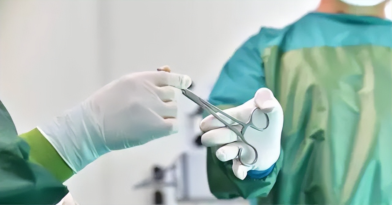 正经提醒：进行4种手术时，可能需要全身裸露！男女都要了解