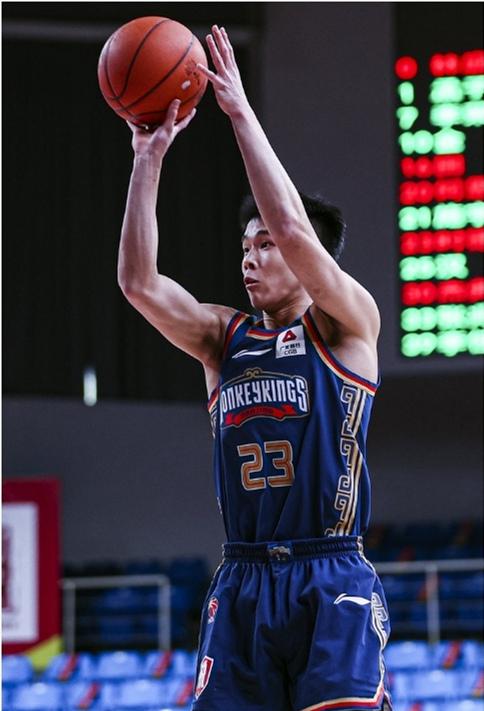 林葳20分同曦绝杀江苏,林葳39分同曦广厦最后加时视频