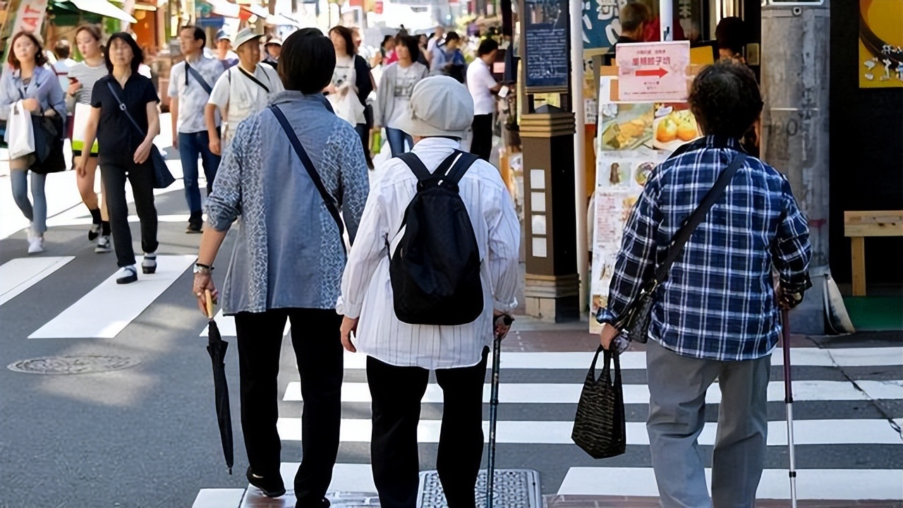 山东康养集团给日本人养老了吗 (日本老人到中国山东康养集团养老)
