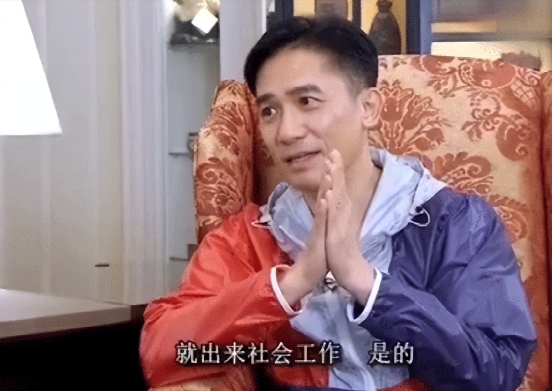 与女星演床戏疑假戏真做,妻子被拍不雅照,他是情史最单纯影帝?