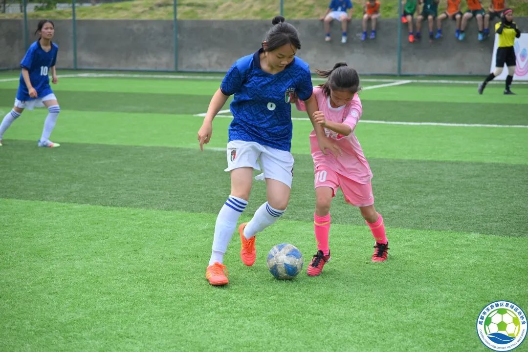 东湖路小学校园足球总决赛,喜报校园足球冠军