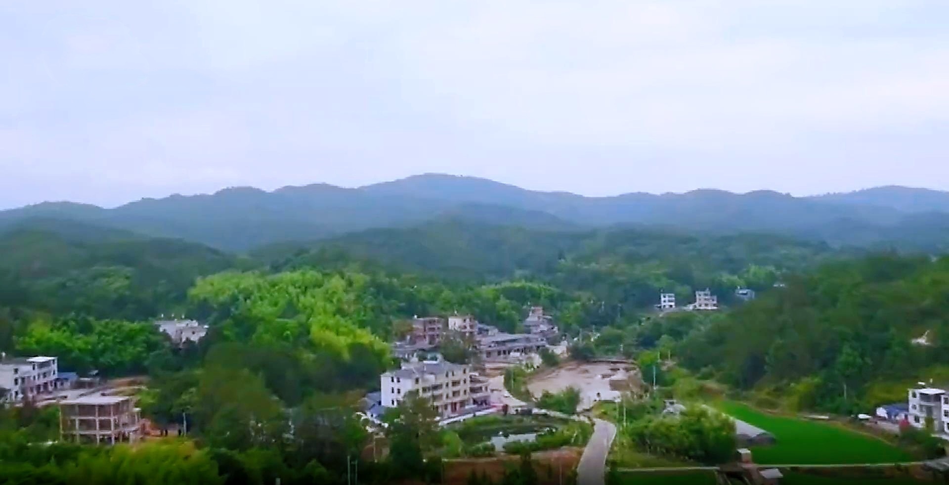 长汀县乡村振兴道路效益高,长汀振兴