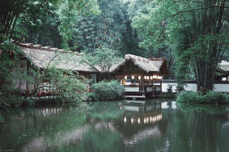 四川成都10个必去景点，烟火气十足的旅途