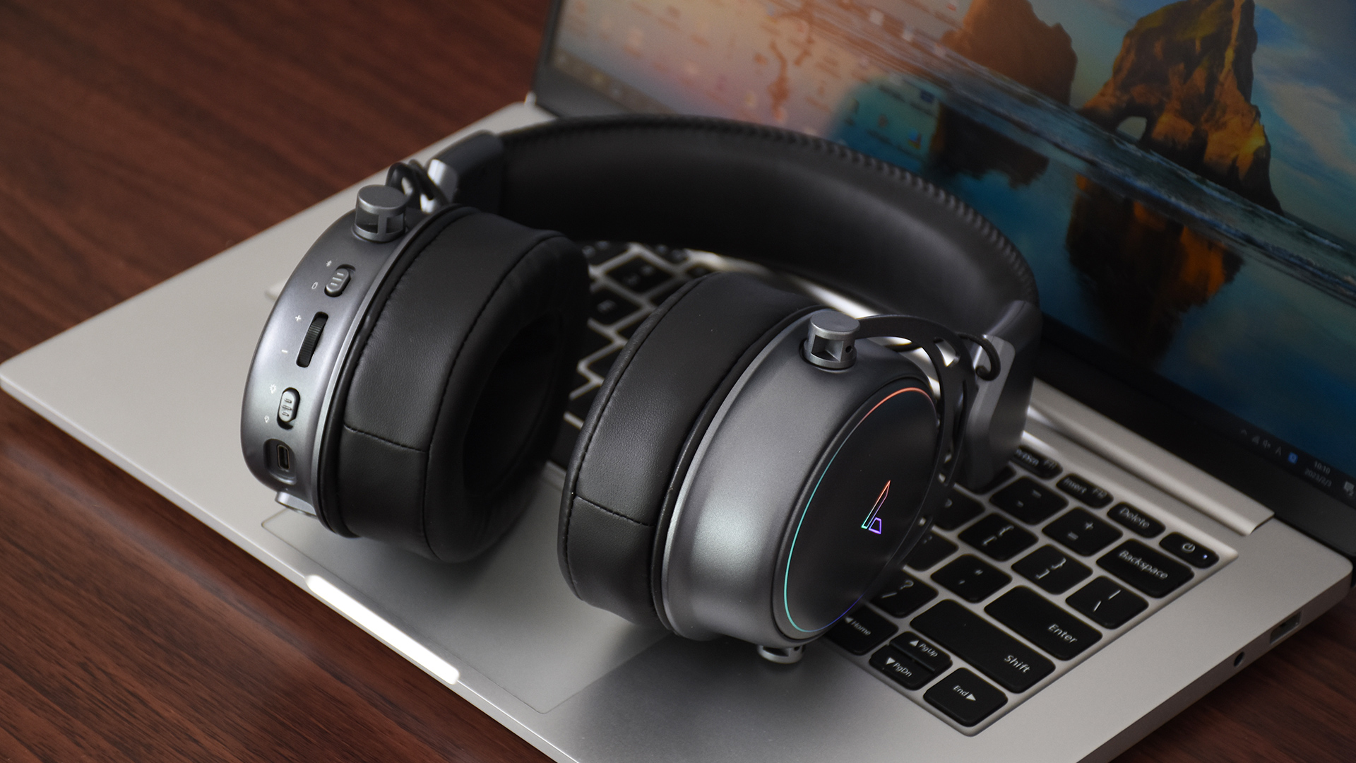 游戏耳机推荐雷柏v800,雷柏vh800游戏耳机质量怎么样