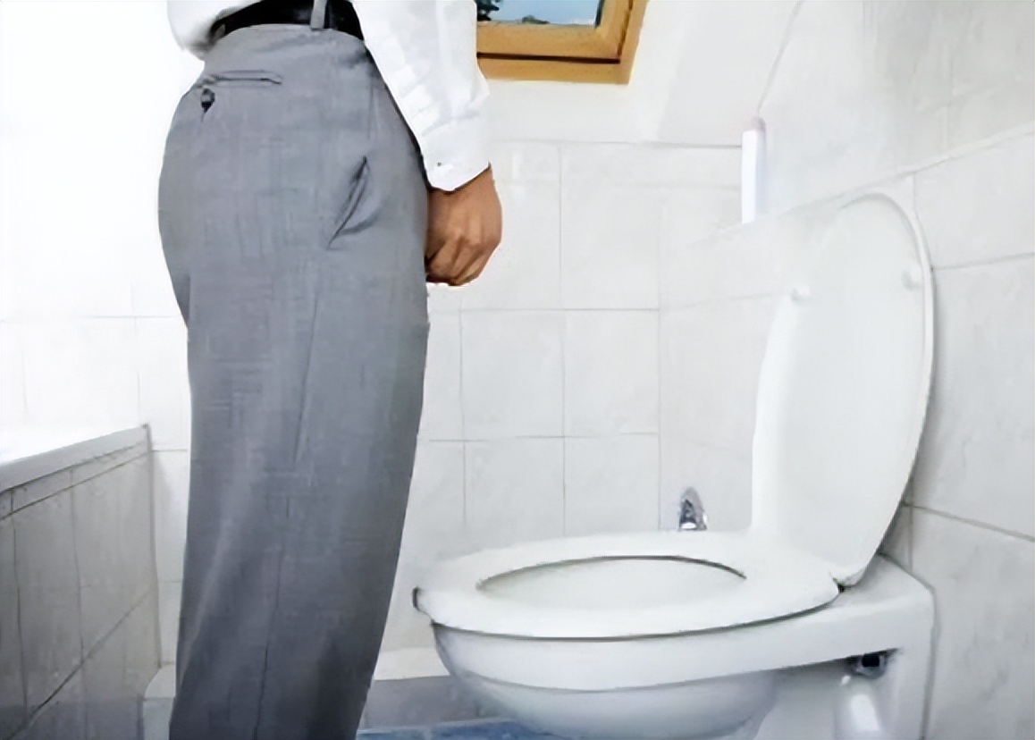 70岁以上老年人夜尿频吃什么药好,老年人尿急尿频尿裤子是什么原因