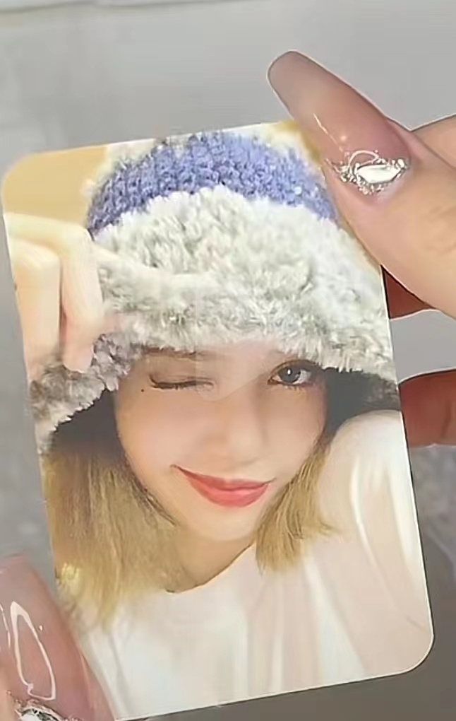 100多块钱的明星小卡,明星小卡便宜的多少钱