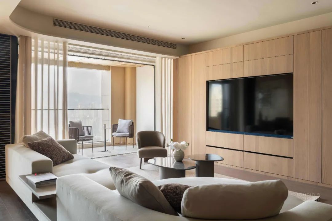 木色木饰面现代风,150平现代轻奢原木颜色