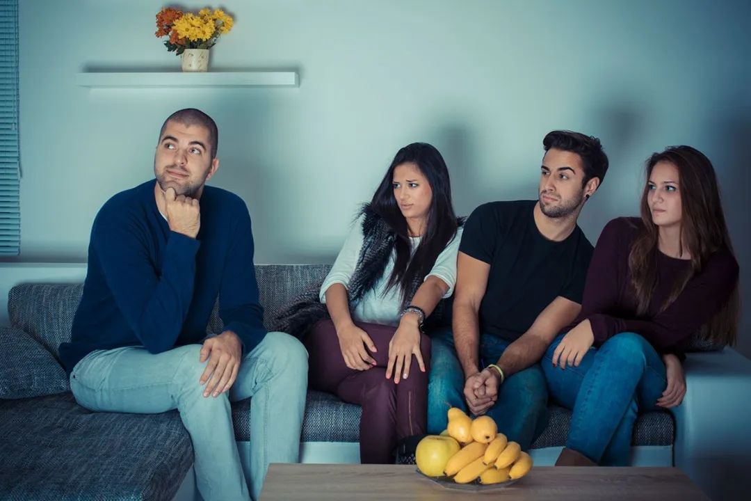 人类放屁有什么反应,人类放屁正常吗