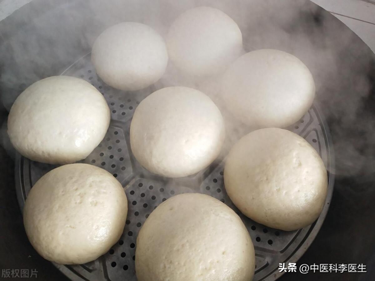 面粉里掺滑石粉有什么危害,面粉添加滑石粉能发起来吗