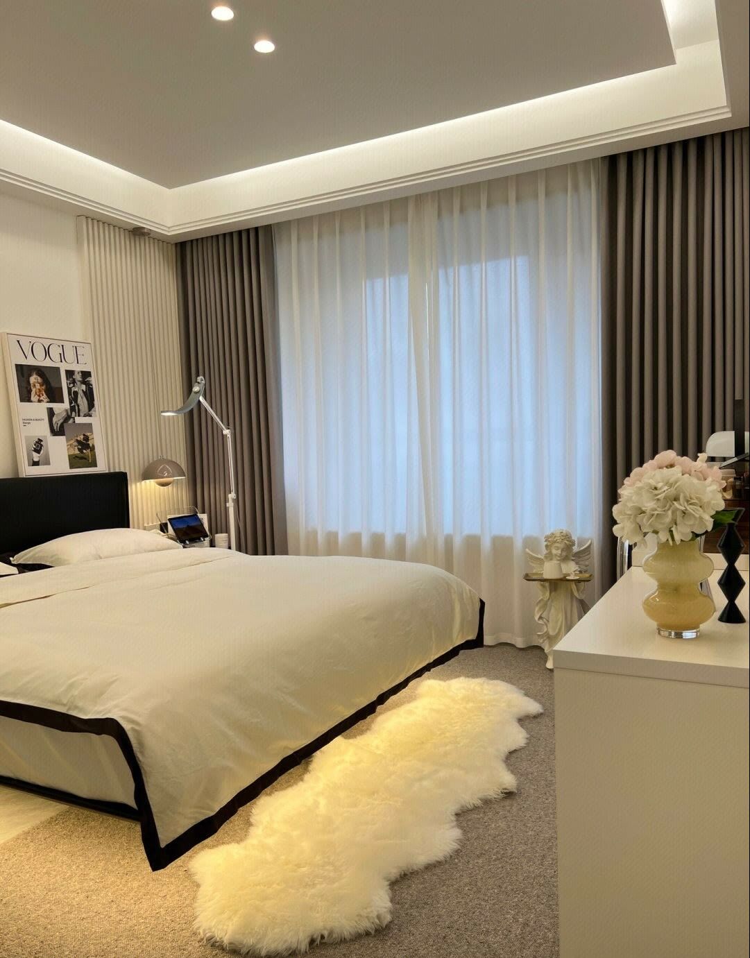 现代轻奢无主灯装修风格102平米,125平轻奢风格黑白灰装修效果图