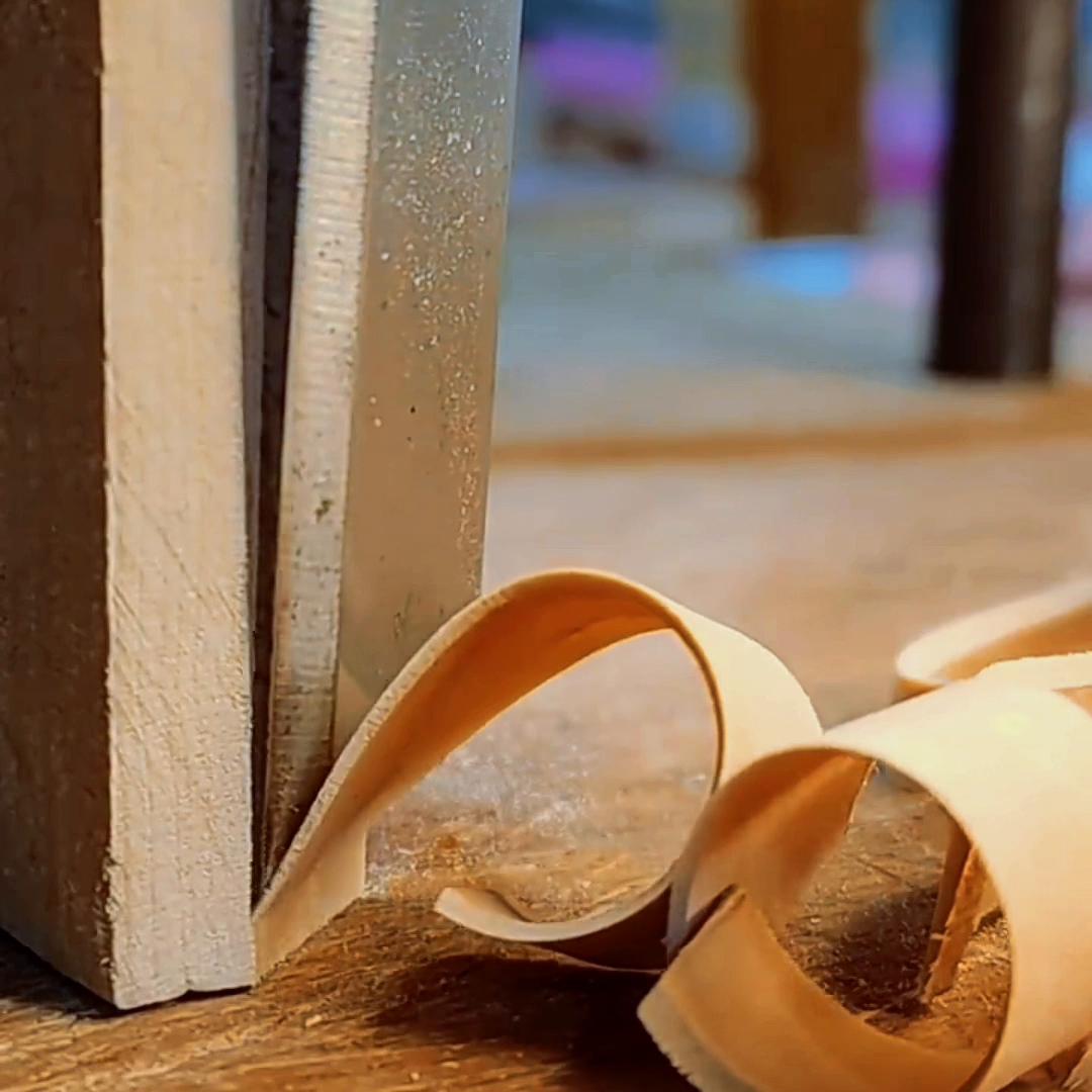 点击链接后继续留在当前页面,点击下面链接阅读小说