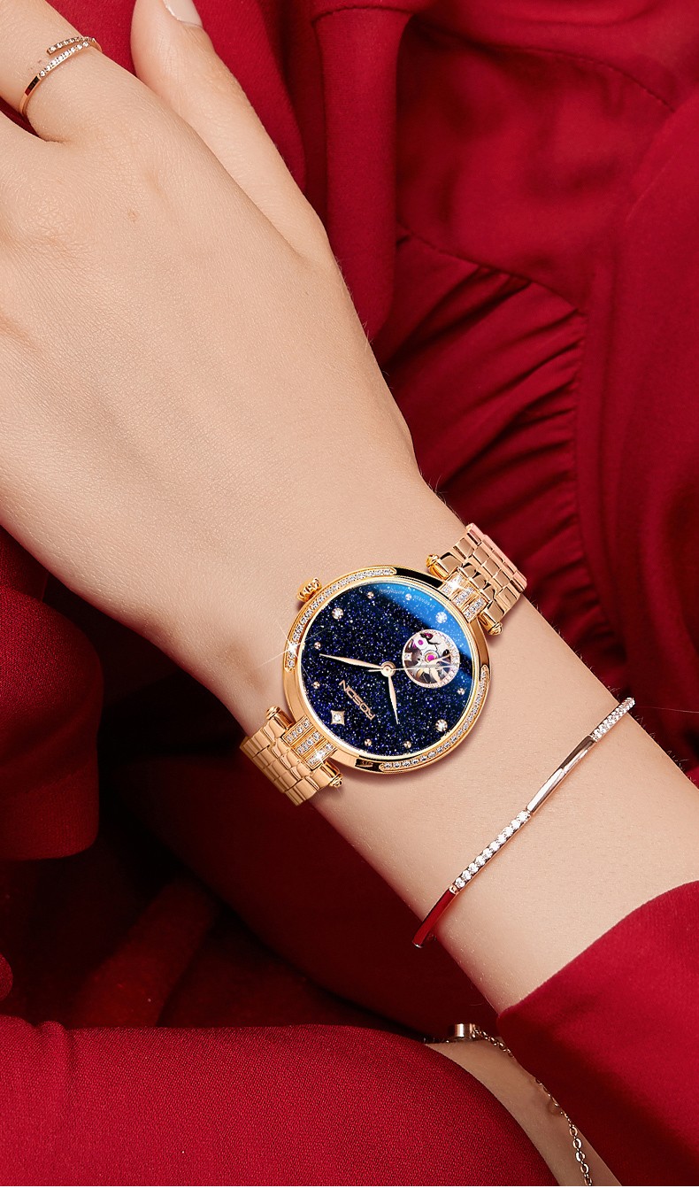 中年女人戴多少钱手表合适,高级女人适合戴什么牌子手表