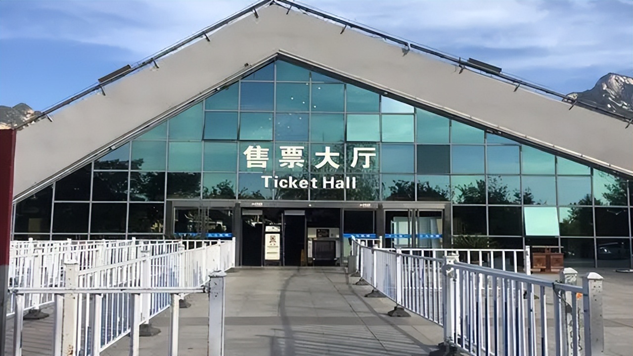 华山淡季旅游攻略,华山游玩季节推荐