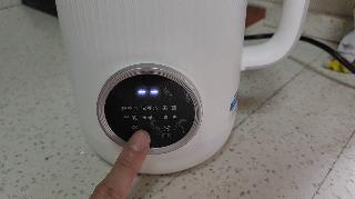 小熊和大宇哪个小型破壁豆浆机好,秋冬厨房新宠大宇云暮破壁豆浆机