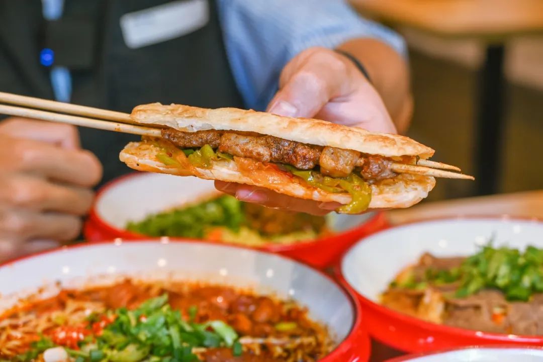 银川本地老字号特色面馆,银川最独特的面馆慕名去吃