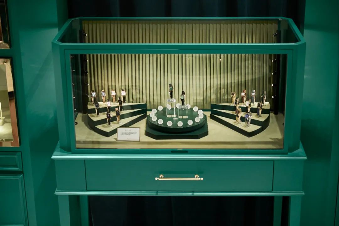 lolarose旗舰店新款手表,lolarose手表昆明专柜有没有