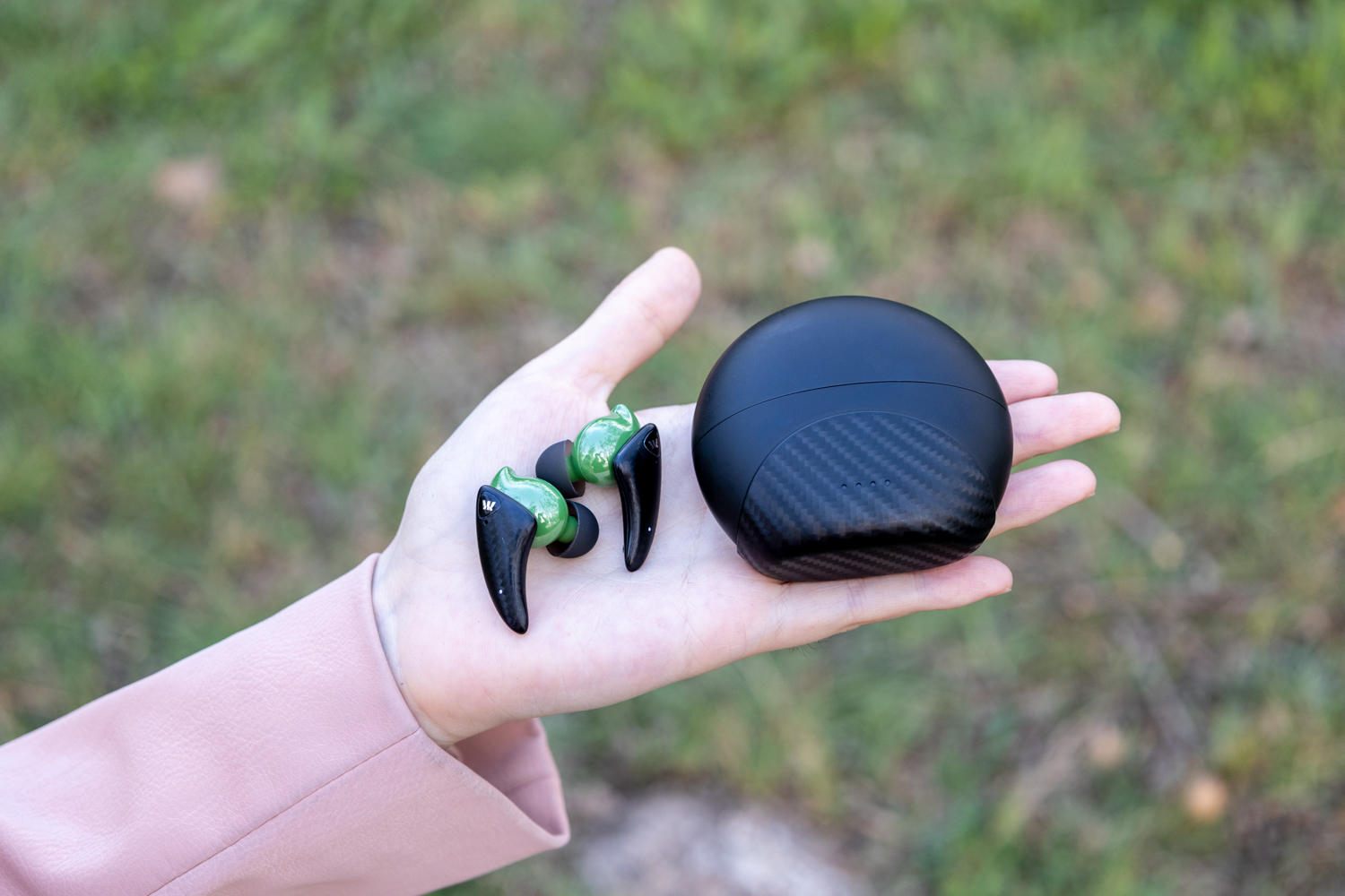 就是不一样外国版,rottkron乐旷陶瓷耳机