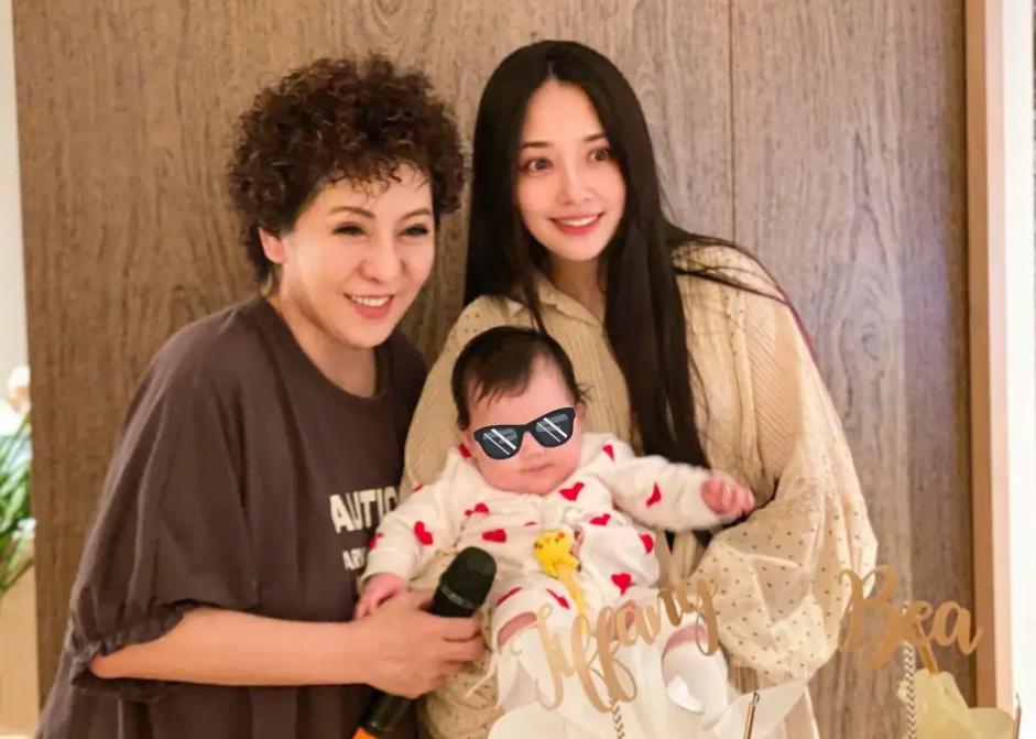 向太陈岚钻戒多少钱,向太陈岚曝婚姻真实情况