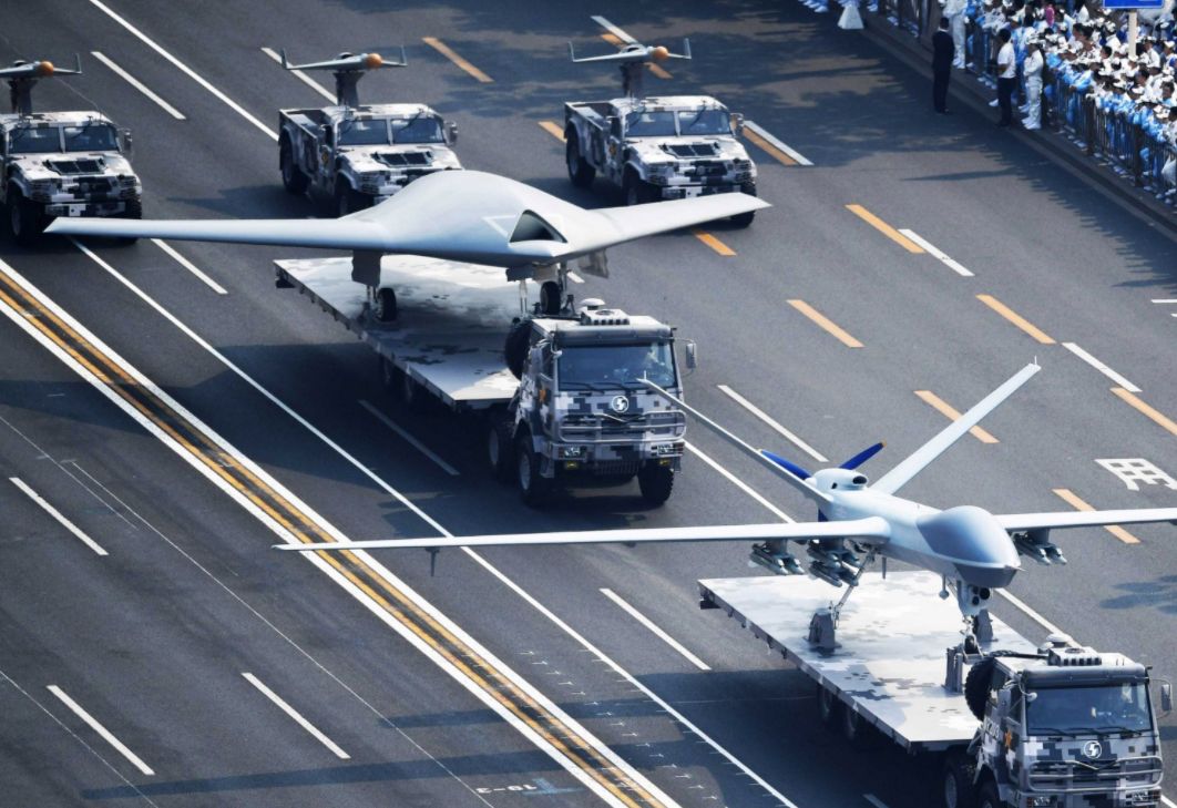 美国有几台轰炸机轰20,轰20能对付美国的b2轰炸机吗