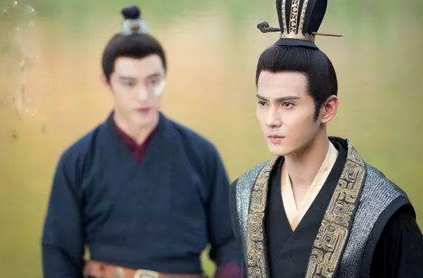 他临终说：若我后代出“高人”一定要杀，不然必*反造**，结果竟灵验