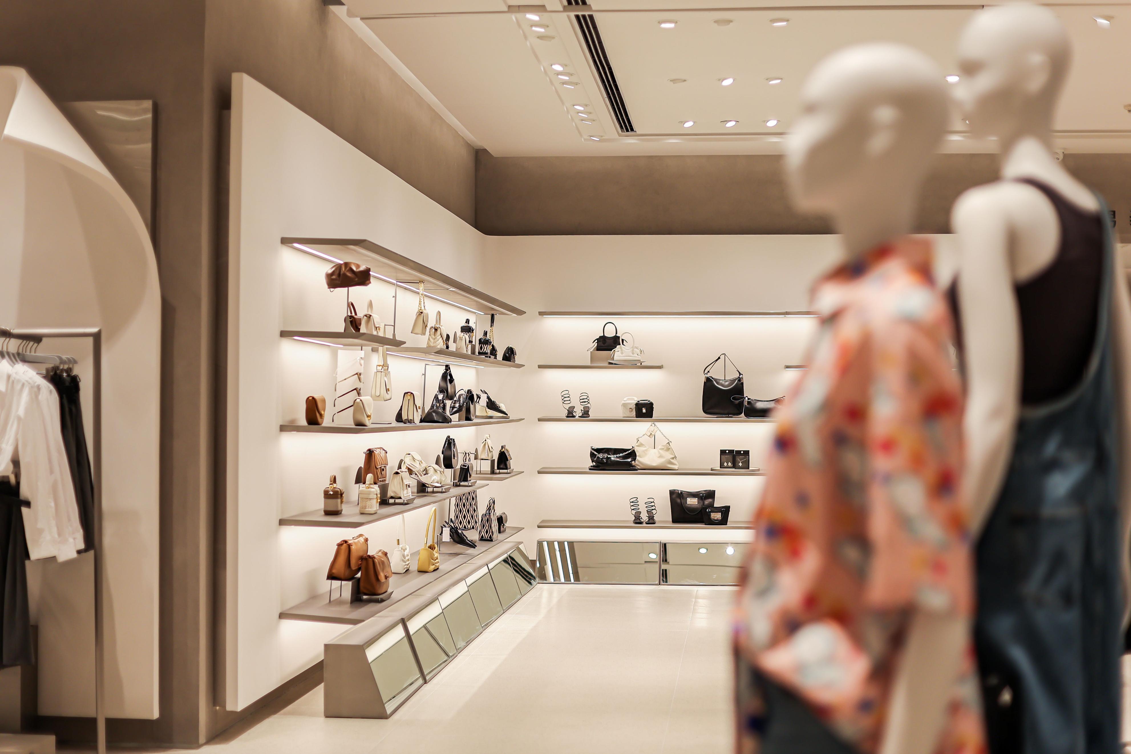 时尚媒体|URBANREVIVO积极扩展线下版图|广州时尚媒体