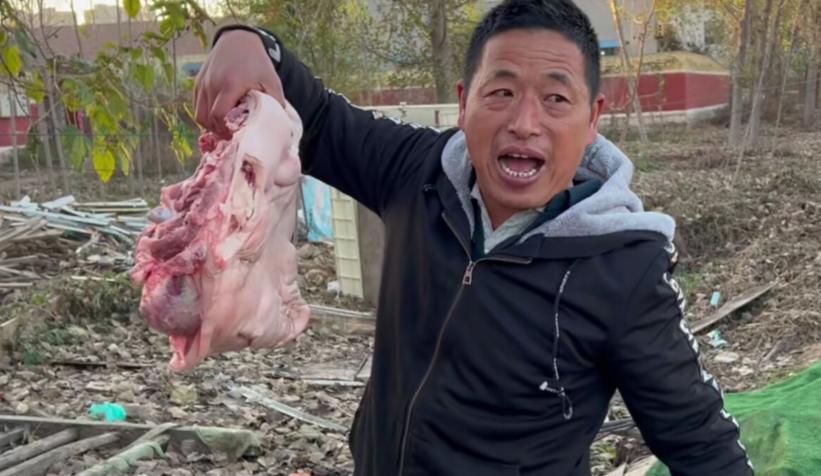 山东大哥300元起步，卖卤猪头30年，自称天下第一脸，一天流水3万