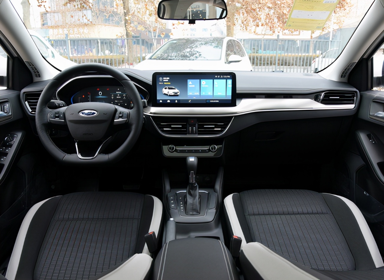 福特福克斯两厢三缸,福特福克斯感觉没劲