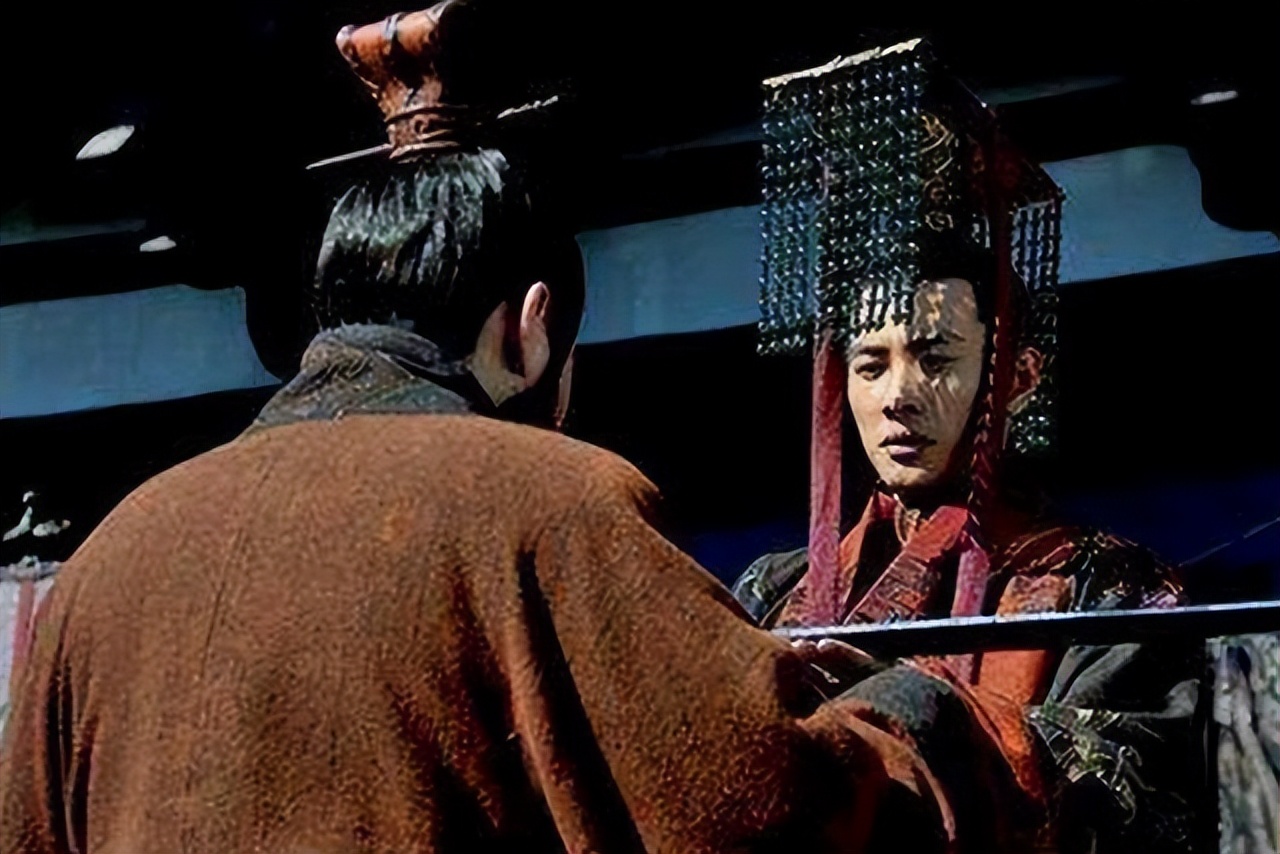 汉献帝刘协讲述历史,历史上汉献帝刘协退让帝位