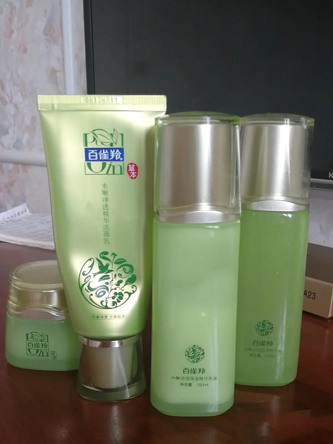 平价水乳美白补水提亮去黄测评,30-40岁夏天混油皮推荐水乳平价