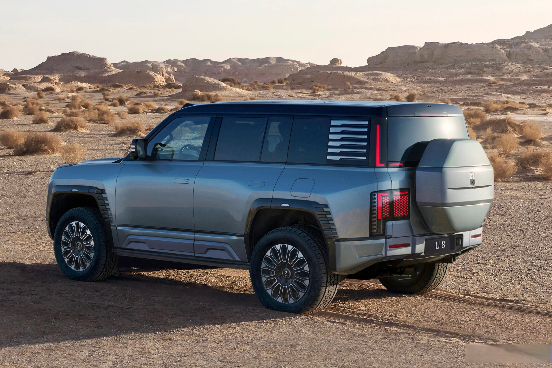 美国凯迪拉克，日本雷克萨斯，德国奔驰宝马，中国高合HiPhiY？