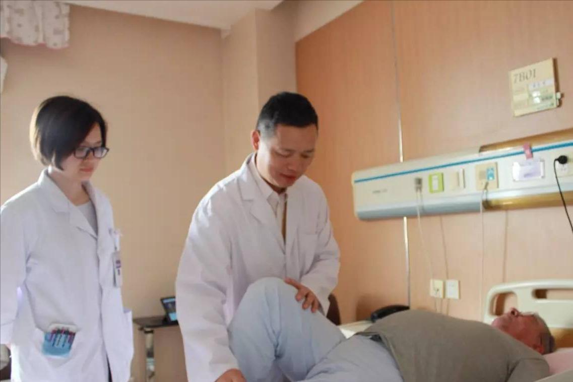 治疗痔疮手术后潮湿瘙痒用的药膏,混合痔术后止痒药膏