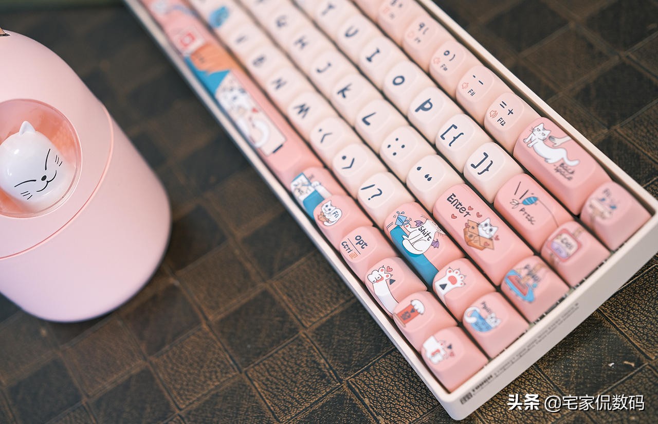 洛斐小翘蓝牙机械键盘开箱组装,洛斐小翘机械键盘测评